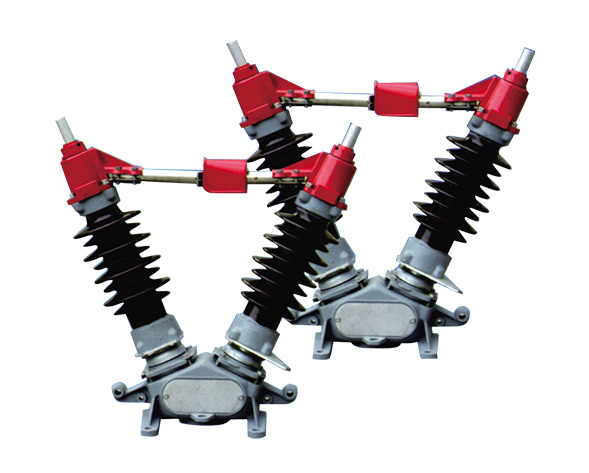 GW5-40.5(72.5)戶(hù)外高壓交流隔離開(kāi)關(guān)為交流50Hz的戶(hù)外高壓電器設(shè)備，額定電壓等級(jí)有40.5kV，供高壓線(xiàn)路在無(wú)負(fù)載情況下進(jìn)行開(kāi)合，以及對(duì)被檢修高壓…